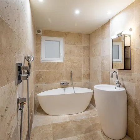 Guestready- Studio With Bath - Grands Boulevards *
